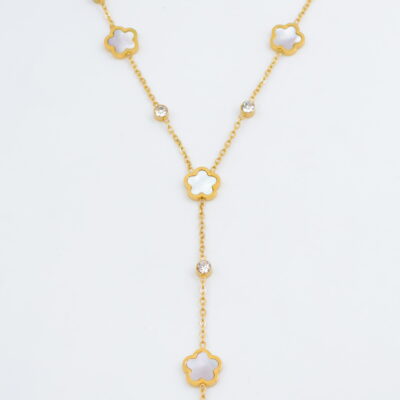 Collier doré pendentif long avec fleurs en nacre et cristaux