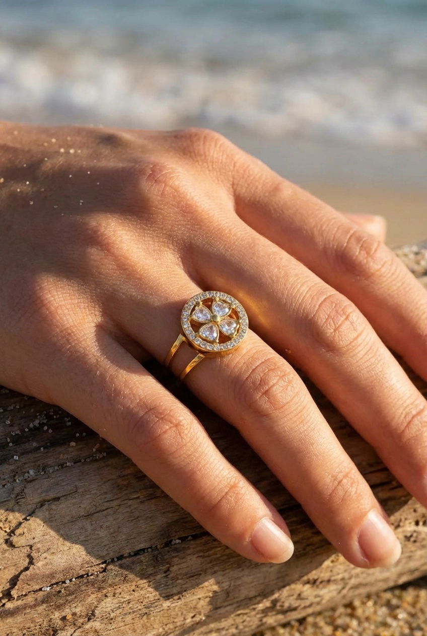 Bague Nour – Trèfle Halo Diamantée