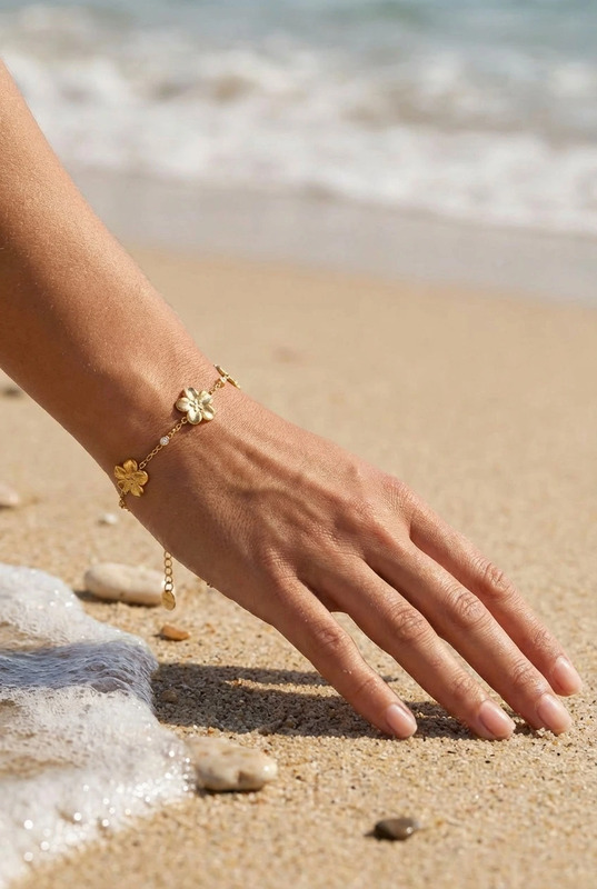 Bracelet Lilou – trèfles dorés porte-bonheur
