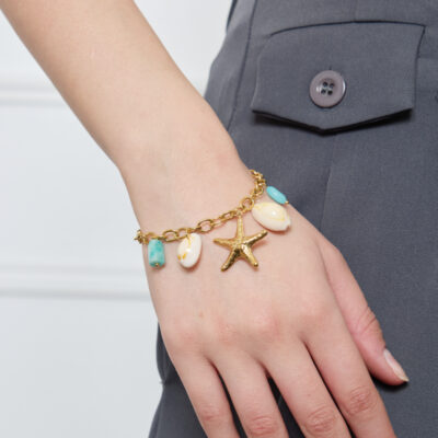 Bracelet Solveig – Chaîne dorée charms coquillages