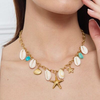 Collier Capucine – Chaîne Dorée Coquillages & Étoiles de Mer