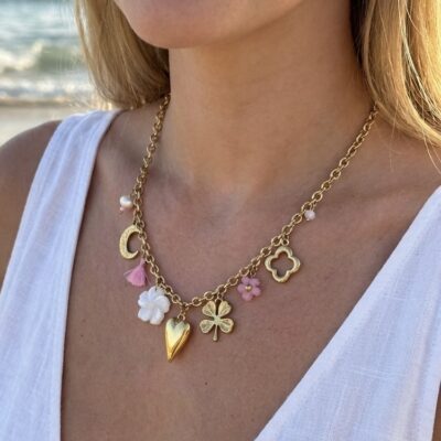 Collier Colette – Breloques lune, fleurs et cœur doré