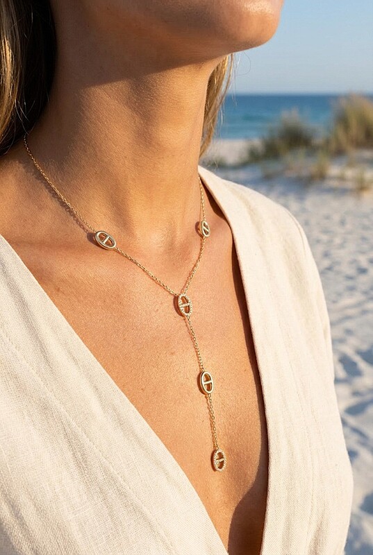 Collier Suzanne – Chaîne Dorée Anneaux Ajourés